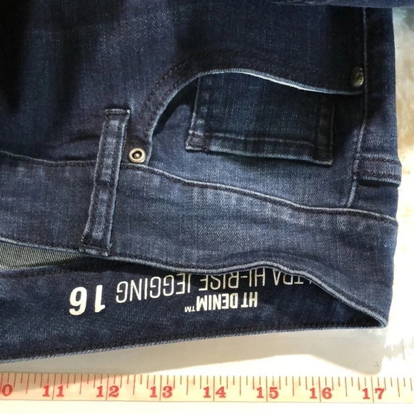 🌸NEW🌸 HOT TOPIC Ultra Hi-Rise Crop Jegging - Picture 8 of 10